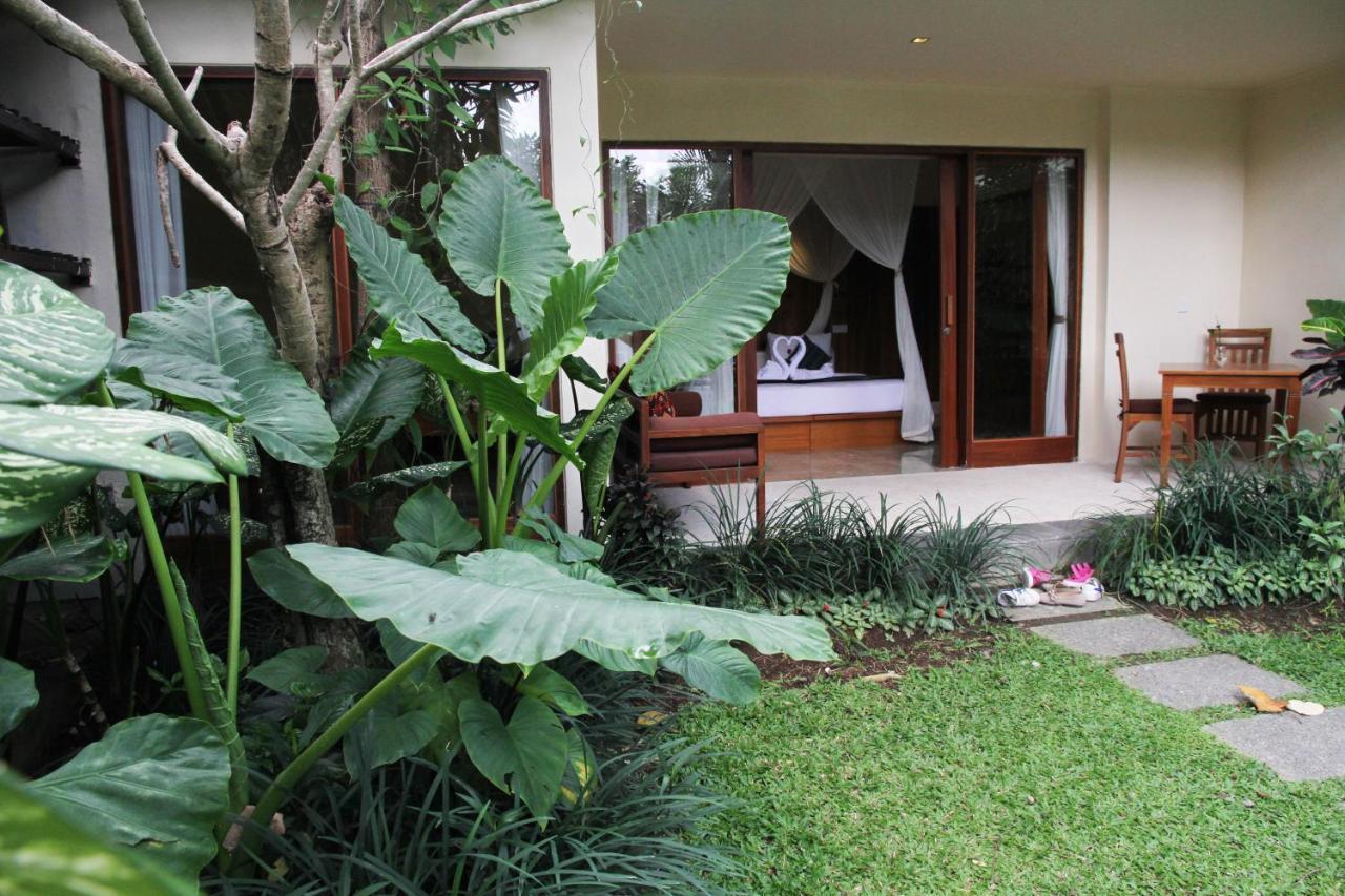 Sapodilla Ubud Hotel Exterior photo